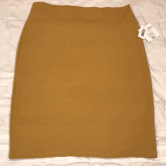 LuLaRoe Dresses & Skirts - NWT SOLID MUSTARD LULAROE CASSIE